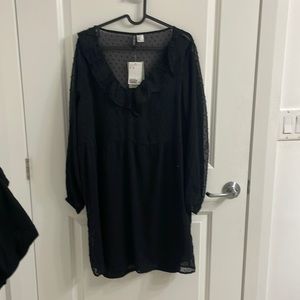 brand new black h&m dress. never worn. size M